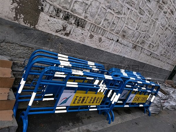 施工護(hù)欄