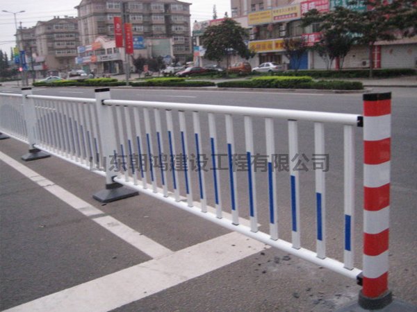 道路護(hù)欄有哪些特點(diǎn)